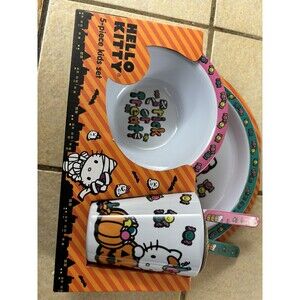 Hello Kitty, Kids 5 Piece Dinnerware Set Halloween Sanrio Black Cat BOO NIB